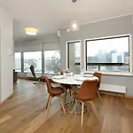 Lootsi 3a Nordic Style With Parking شقة